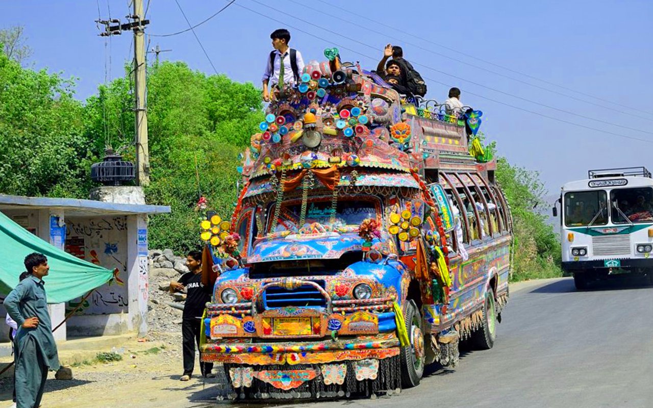 Pak Azadi and Eidi Bus Drive Simulator 2017